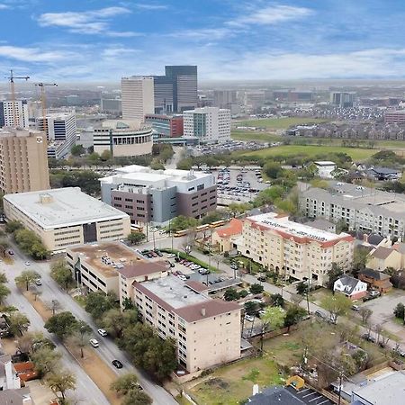 Double Master Suites Condo Near Med Ctr, Nrg Arena 2 Хюстън Екстериор снимка