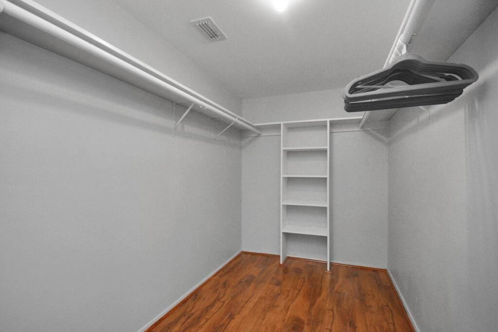 Double Master Suites Condo Near Med Ctr, Nrg Arena 2 Хюстън Екстериор снимка